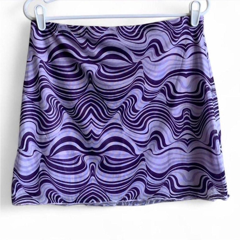Verdusa Purple and White Swirl Skirt! Size Large!